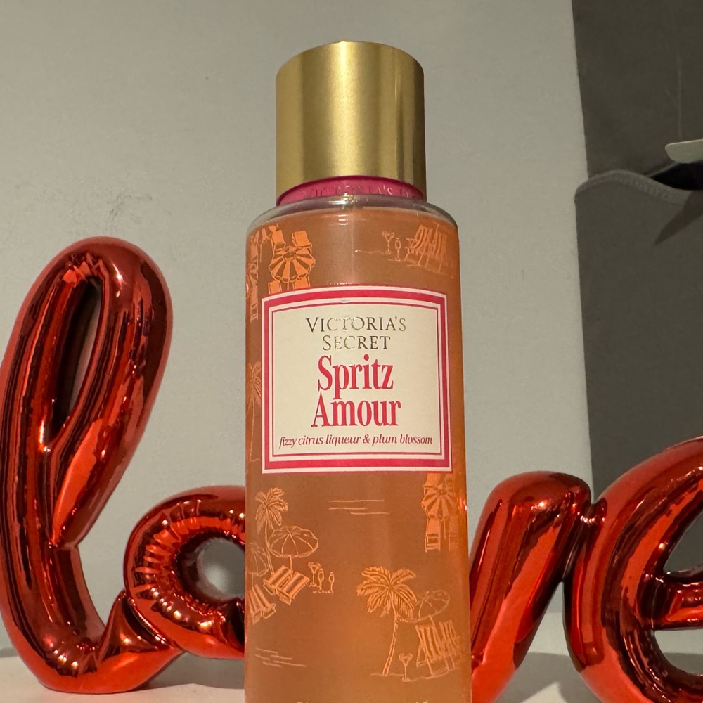 Victoria Secret Amour